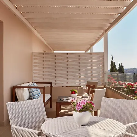 Grecian Park 5*
